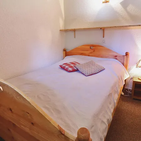 Apartment Chaleureux Sur Pistes - Balcon, 4 Pers, Bien Equipe, Proche Commodites - Fr-1-182-52 *